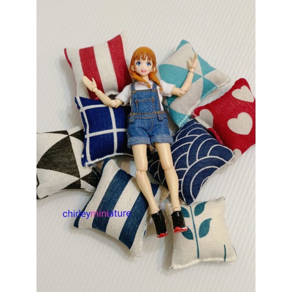 VOSAREA 50pcs Miniature Santa Claus Boots Decorative For Christmas