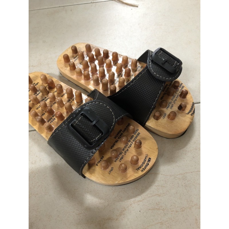 Foot therapy sandals hotsell