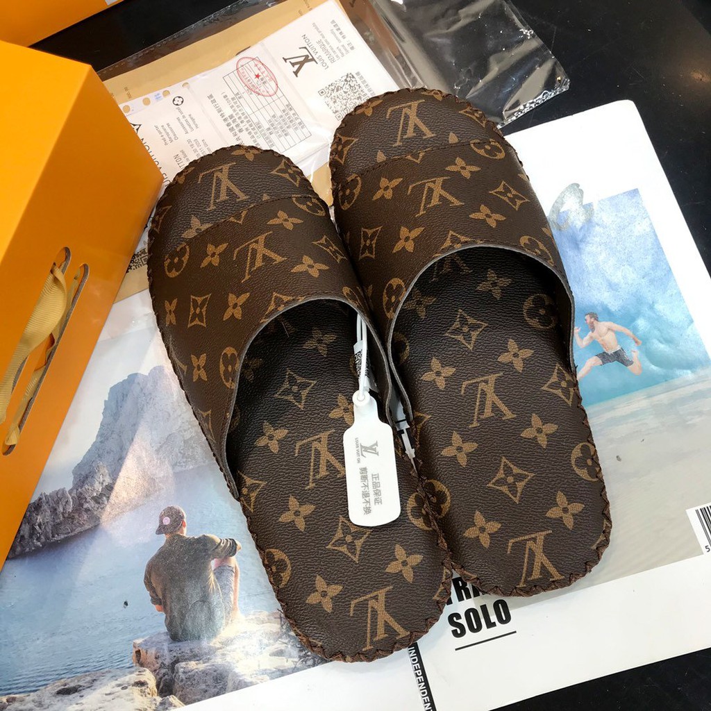 LV Ladies Slippers Summer New Couple Style Leather Fashion Sandals
