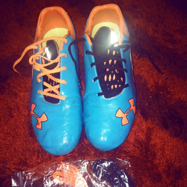 Under armour outlet football boots uk