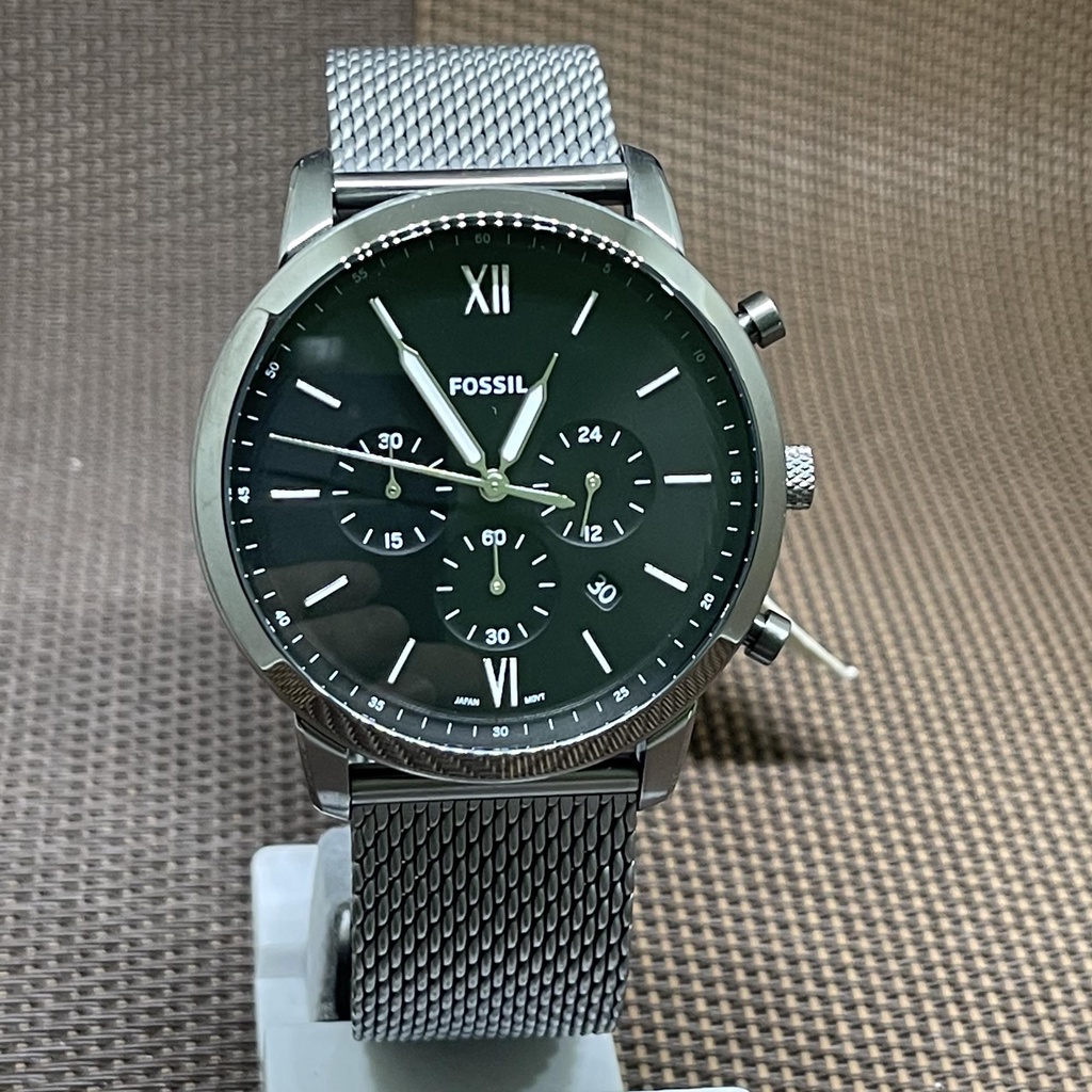 Fossil FS5699 Neutra Chronograph Smoke Stainless Steel Mesh Bracelet Men\'s  Watch | Shopee Malaysia