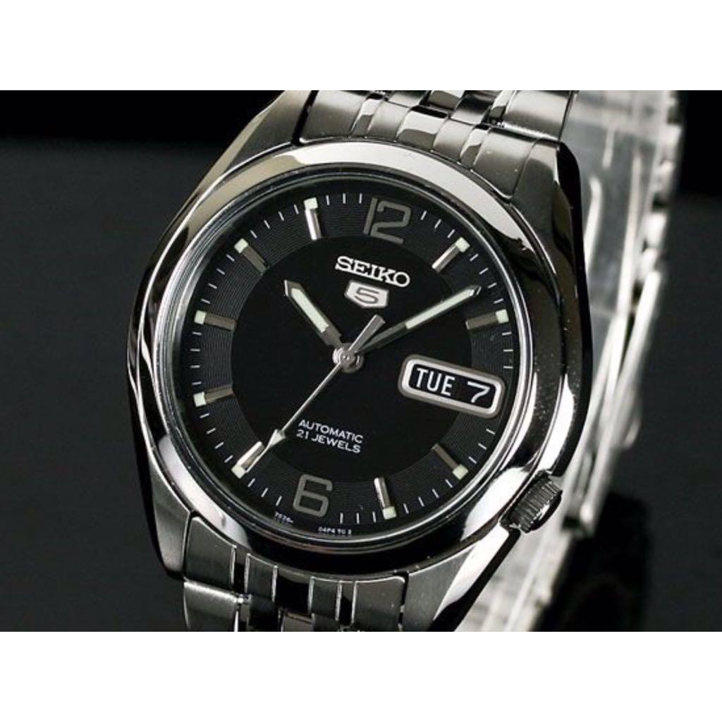 Seiko 5 classic clearance automatic