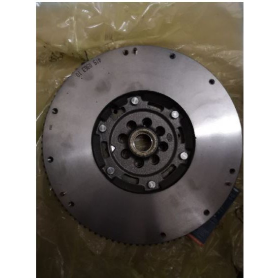Nissan Navara flywheel dual clutch (LUK) Shopee Malaysia