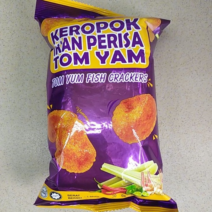 KEROPOK IKAN PERISA TOMYAM CAP MENARA 50g | Shopee Malaysia