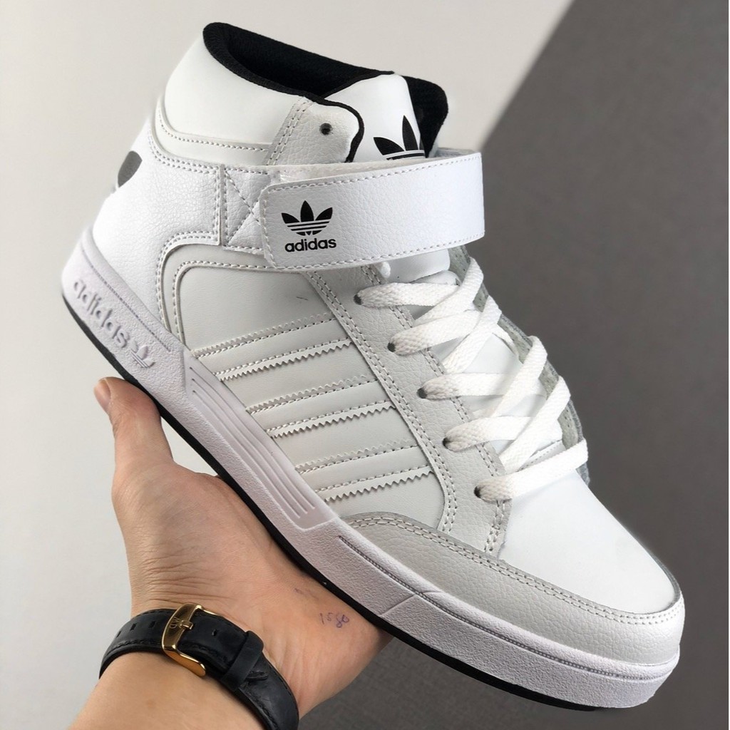 Adidas varial shop mid by4059