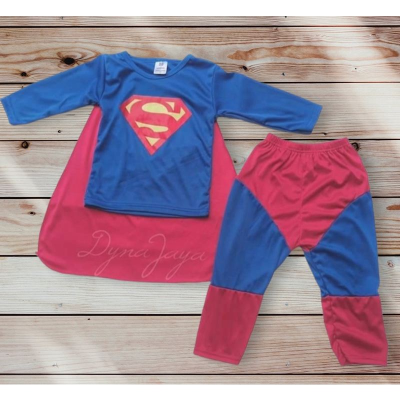 Size 4 year Superman outlet set