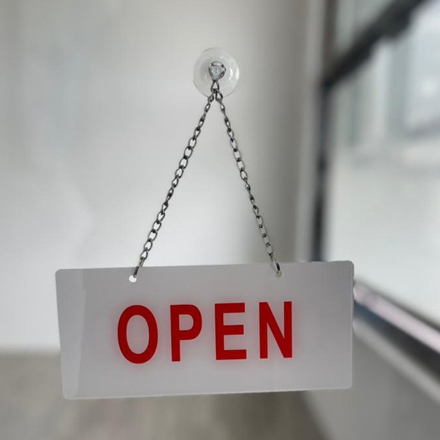 OPEN / CLOSED Signboard Signage comes with / Papan tanda untuk kedai
