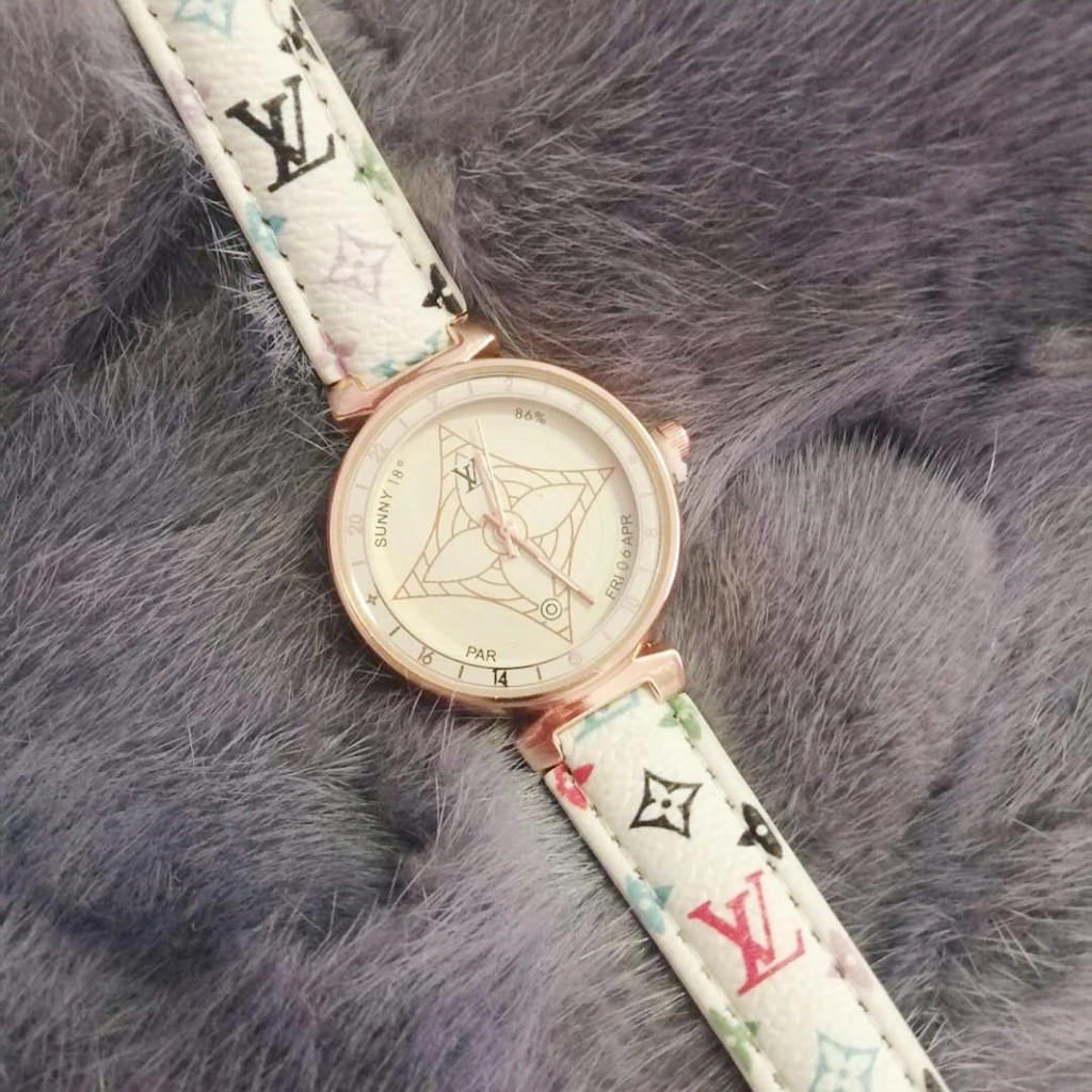 Louis Vuitton vintage, Fesyen Wanita, Jam Tangan di Carousell