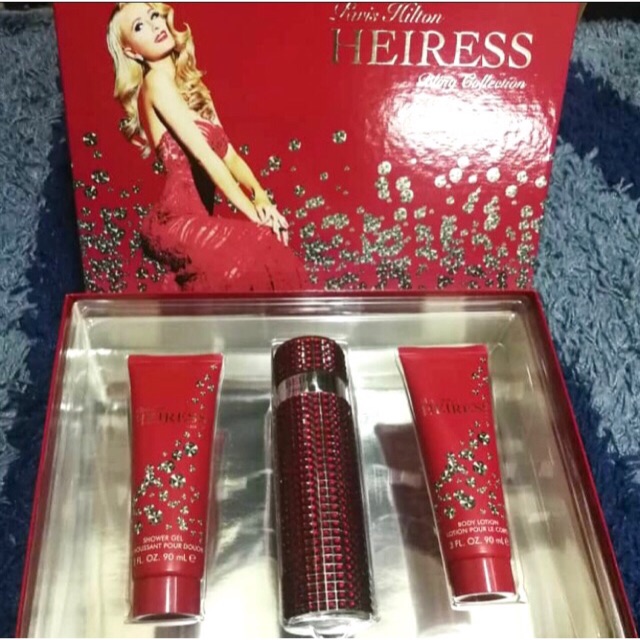 Paris hilton outlet heiress set