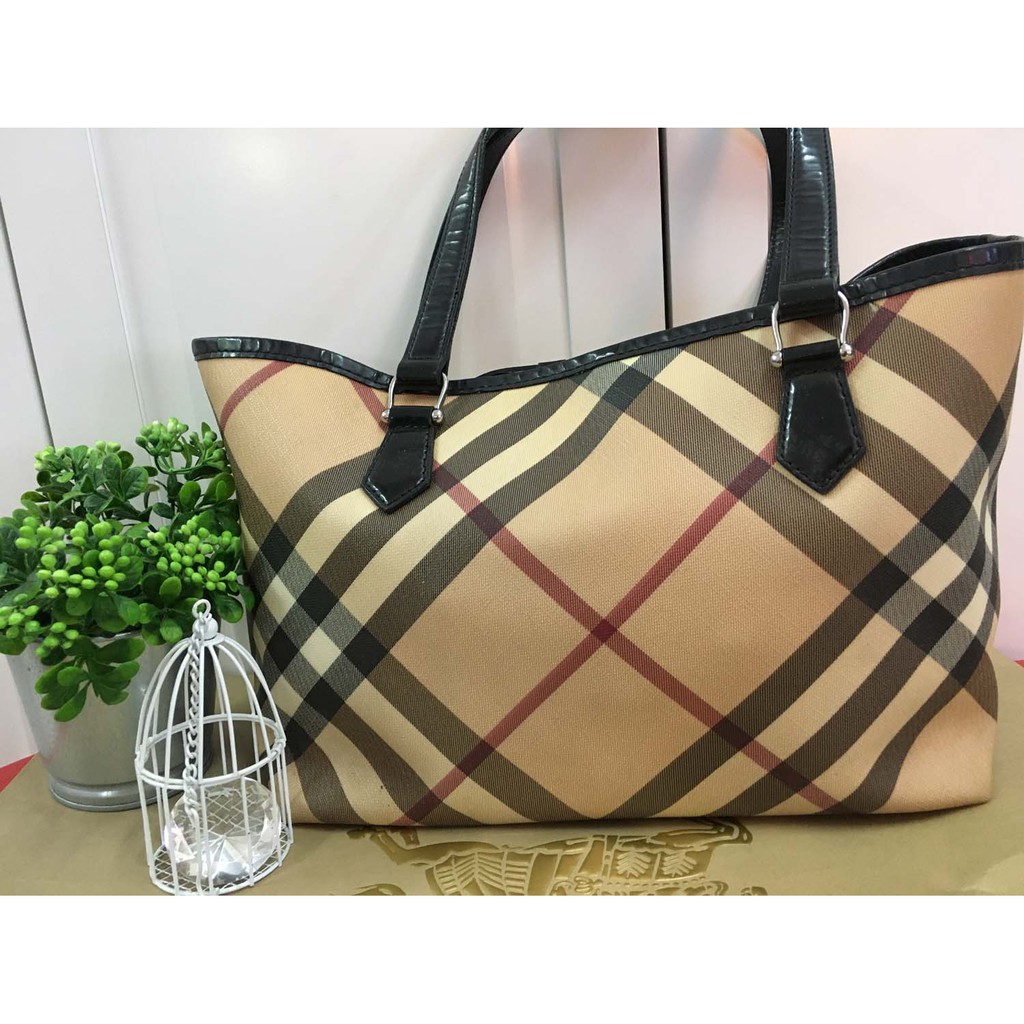 Burberry tote 2025 bag price malaysia