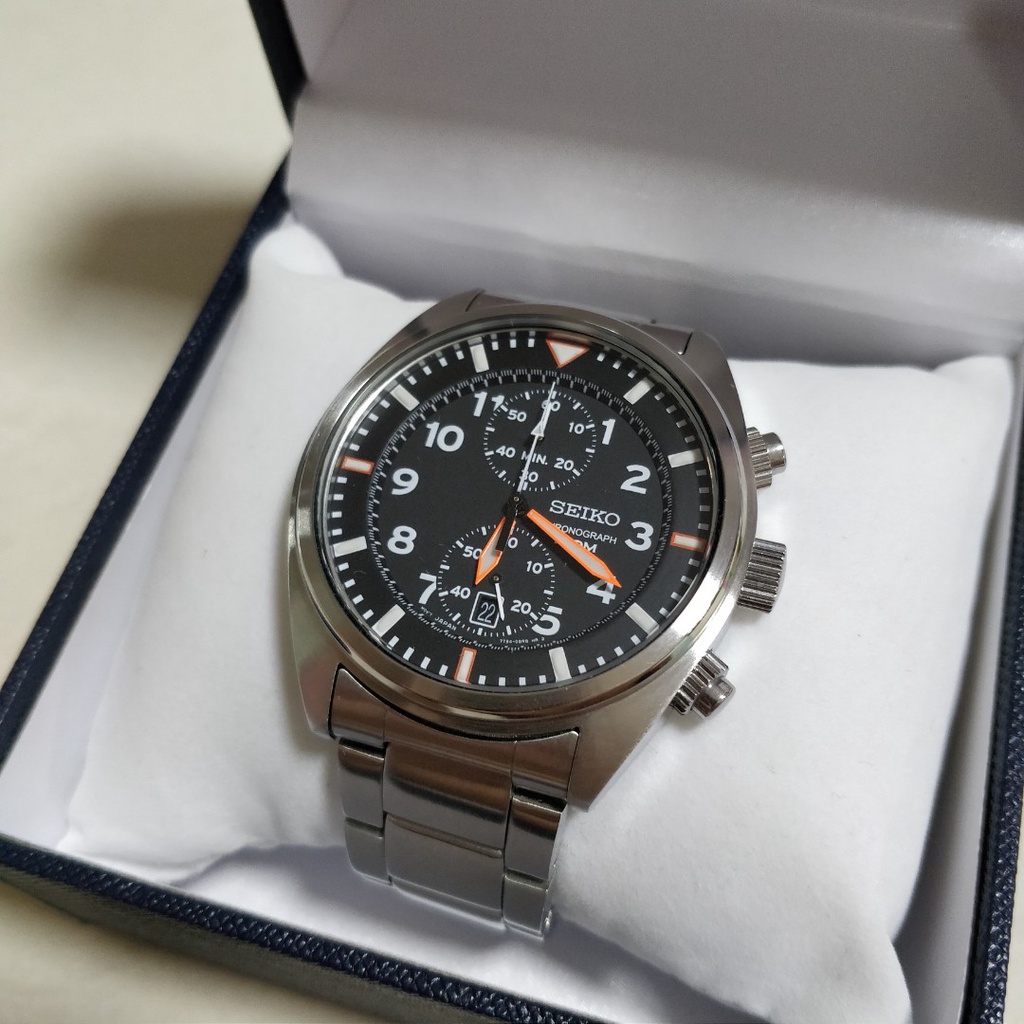 Seiko SNN235P1 Quartz Chronograph Black Dial Hardlex Crystal Glass Stainless Steel Case Strap Men s Watch Shopee Malaysia