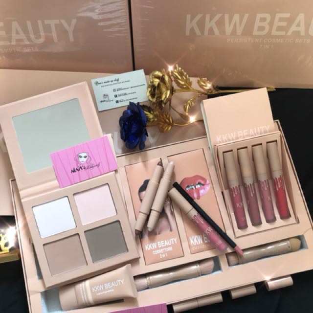 Kylie and fashion KKW bundle