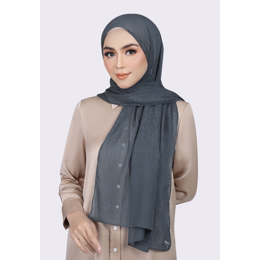 ariani pleated shawl