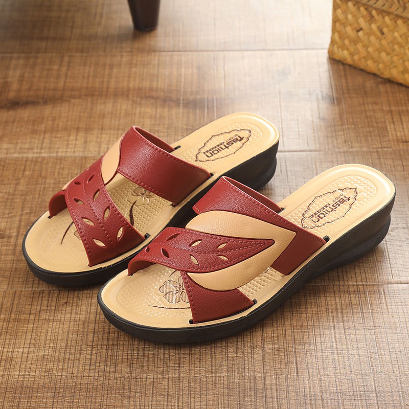 Sandals for elderly on sale women