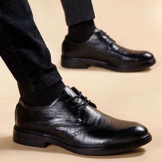 Mens Formal Shoe Designer Leather Business Casual Shoes High Quality Men  Dress Office Luxury Shoess Male Breathable Oxfords - China Walking Style  Shoe and Casual Shoes price