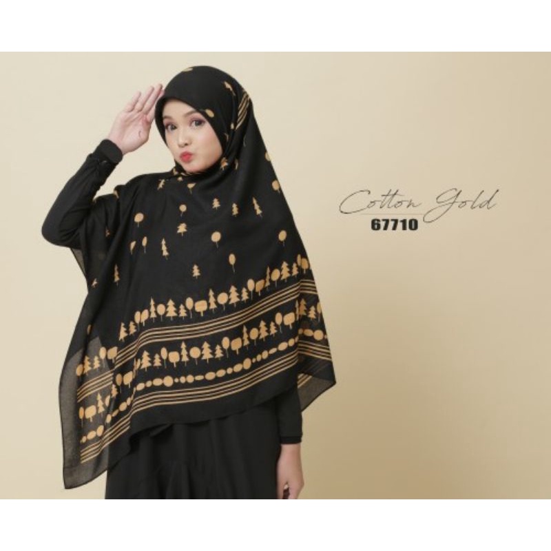 [HIJAB GALERIA] Bawal Cotton Gold Printed Labuh Bidang 60 Tudung Labuh ...