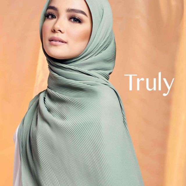 Best hot sale pleated shawl