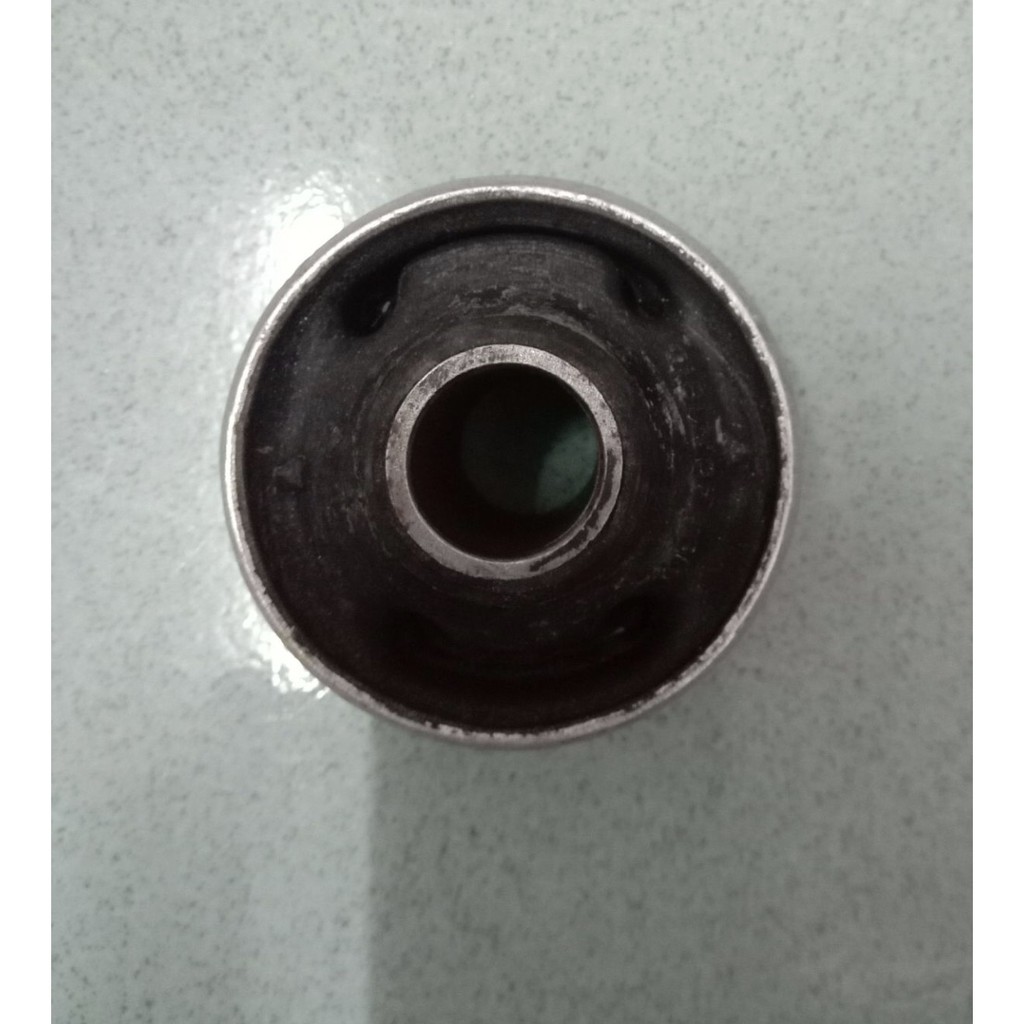 1J0407181 ORIGINAL LOWER ARM BUSH (BIG) VOLKSWAGEN POLO 1.2 /1.4/ 1.6 ...
