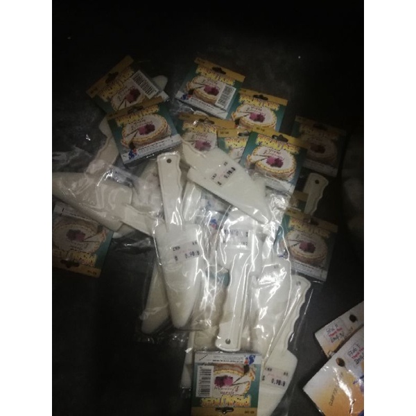 pisau cake pvc 塑料蛋糕刀 | Shopee Malaysia