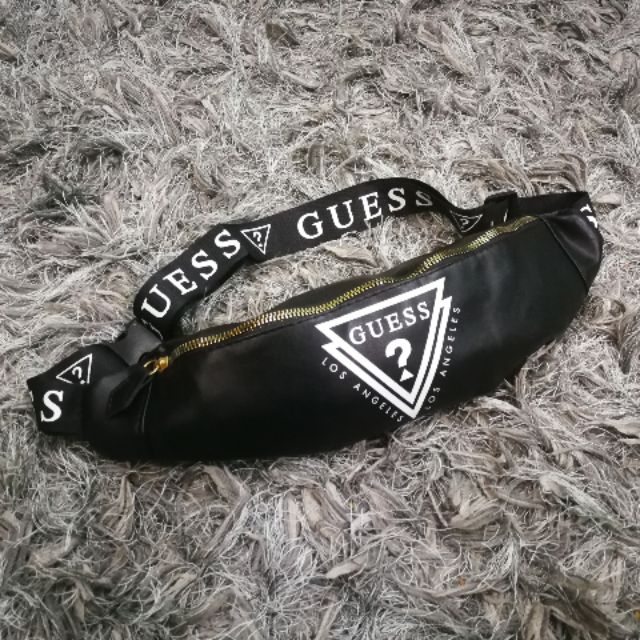 Guess los clearance angeles fanny pack