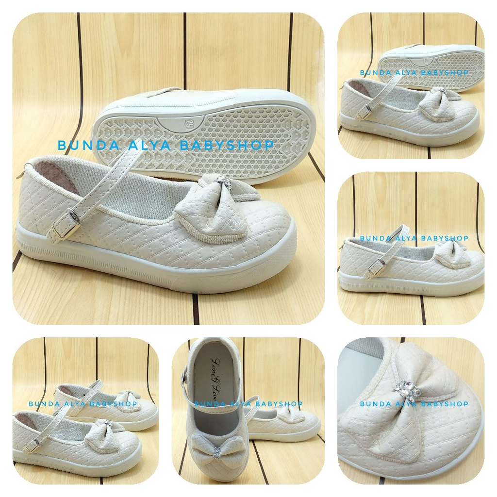 Girls Shoes Ribbon Ages 15 Years REJECT Condition Worth To Use [REJECT