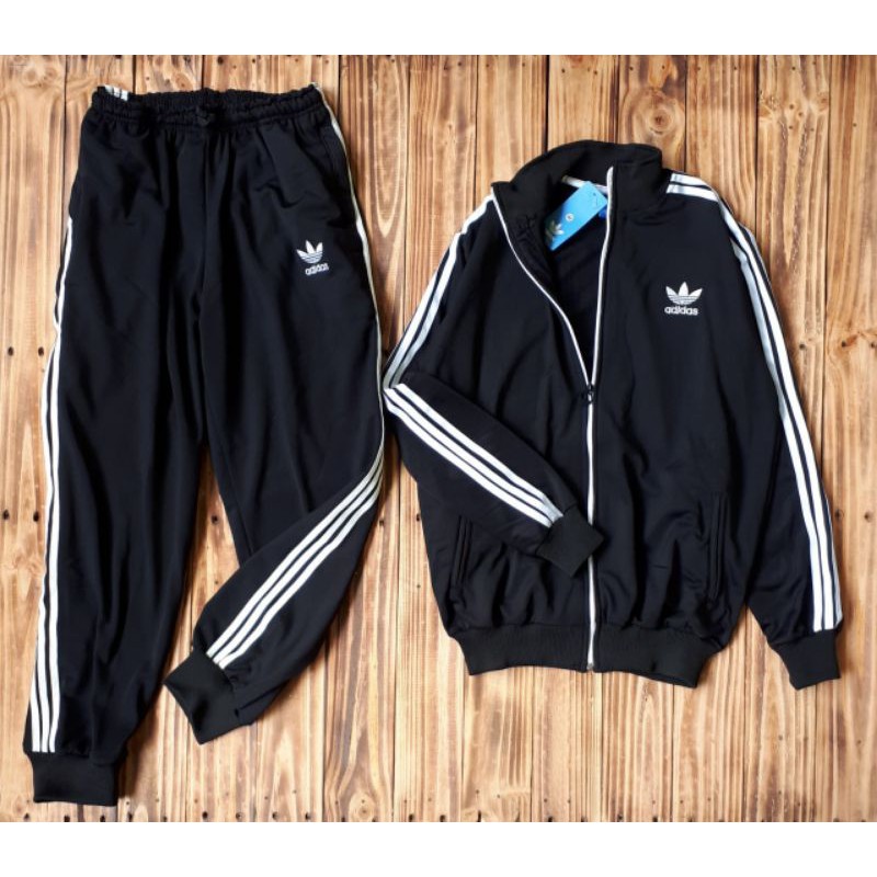 Adidas store tracksuit shopee