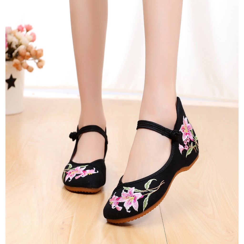 Chic Women's Chinese Lily Floral Embroidery Canvas Loafers Flat Causal ...