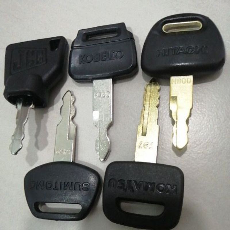 Excavator Komatsu Hitachi Kobelco Sumitomo JCB Key Multiple Type of key ...