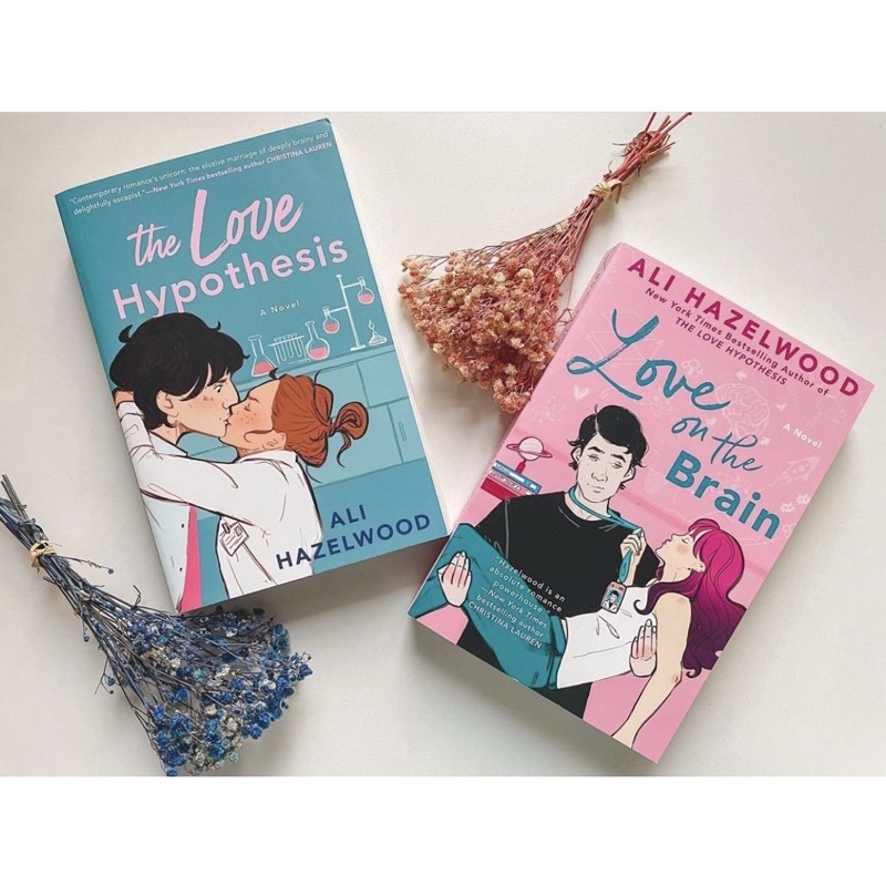 Ugli Love And The Love Hypothesis (Set Of 2): Buy Ugli Love And The Love  Hypothesis (Set Of 2) by Ali Hazelwood, Colleen Hoover at Low Price in  India