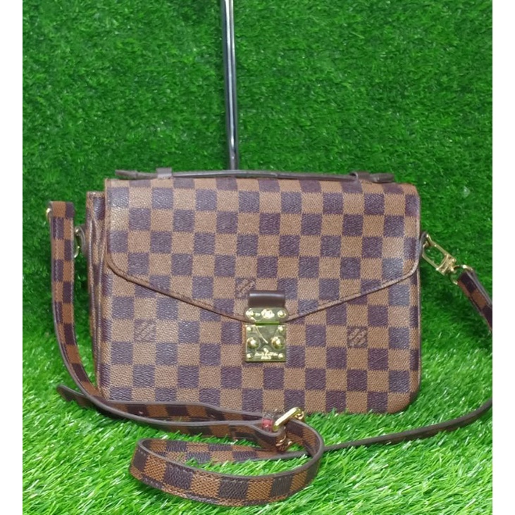 SLING BAG LV BUNDLE METIS, Luxury, Bags & Wallets on Carousell