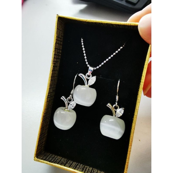 promotion Necklace set(cat eye necklace set) Shopee Malaysia