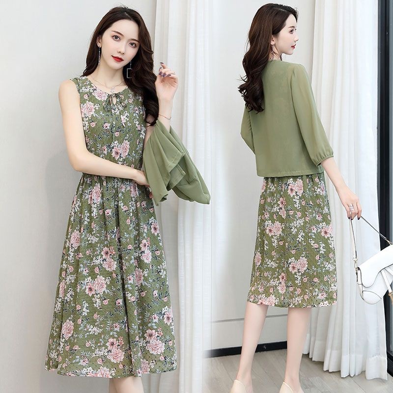 2025 new light luxury feminine flavor gentle wind temperament floral suspender dress two-piece suit women