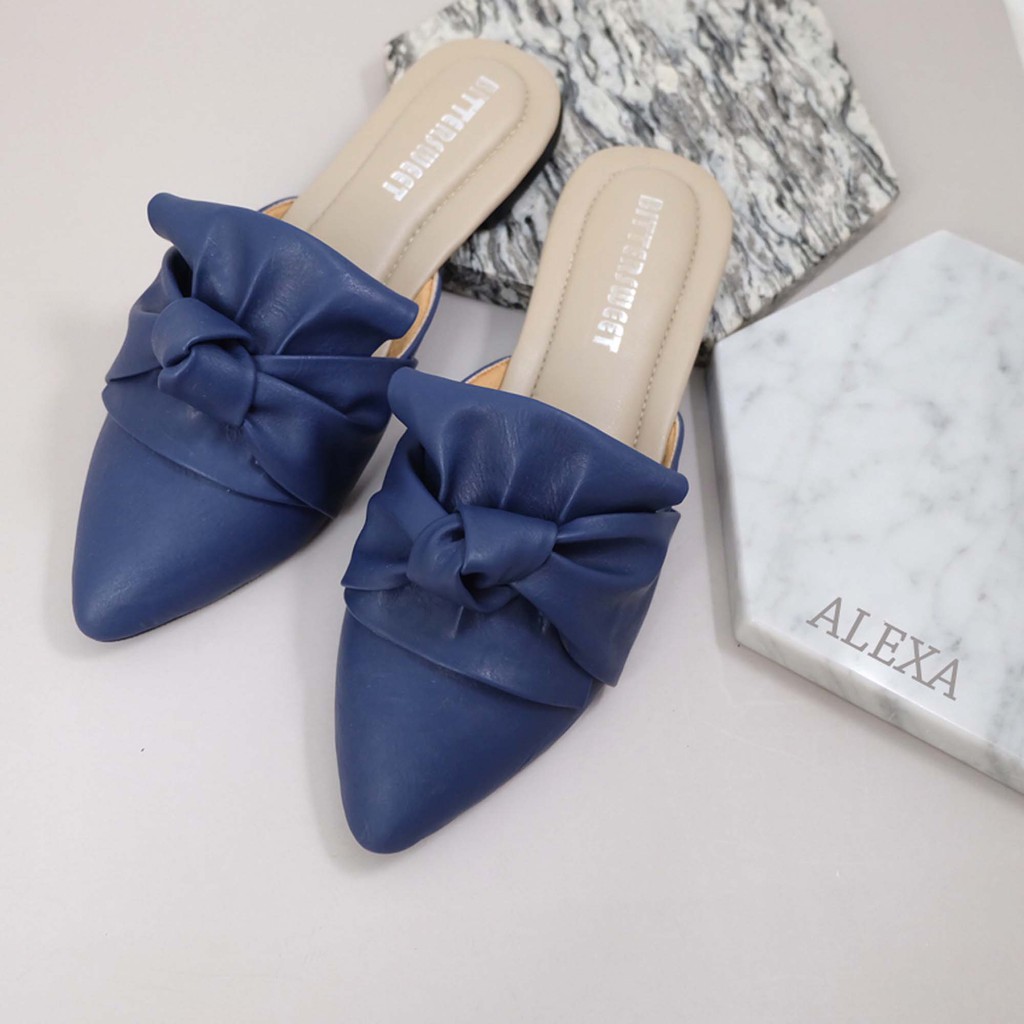 report alexa shoes