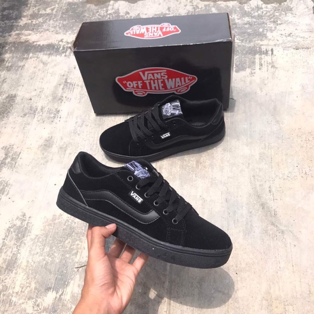 Vans all hotsell black malaysia