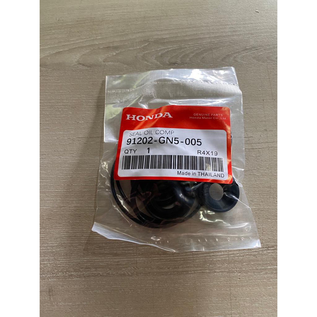 SET OILSEAL MOTOR,Oil Seal Set Dream Ex5/Starter/Kriss110/LC 135/RXZ