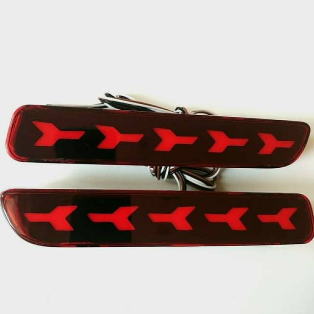 Suzuki SPLASH REAR BUMPER REFLECTOR / ertiga / wagon r / sx cross x ...