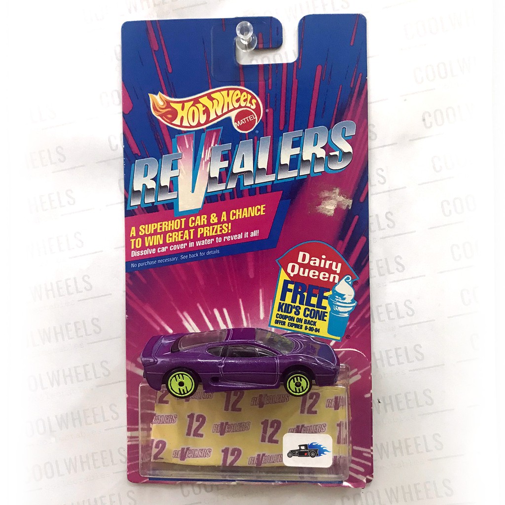 Hot Wheels Revealers store