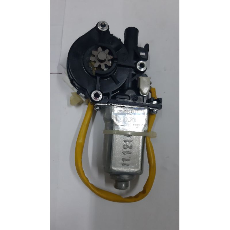 MOTOR POWER WINDOW FRONT LEFT (MATRIX 2003~2008)【98810_17100】 | Shopee ...