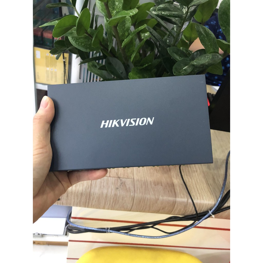 Network Switch PoE 8 Port 100M Hikvision DS-3E0109P-E / M (B ...