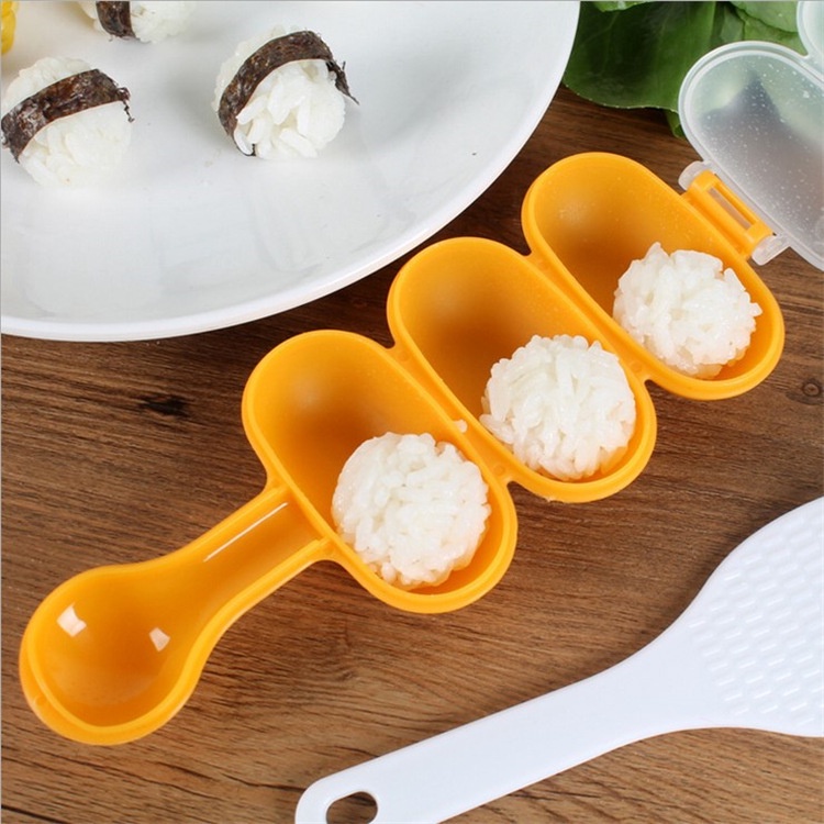 Baby Rice Ball Shaker Maker 宝宝饭团模具/拌饭器 Rice Ball Mould / Sushi Mould ...