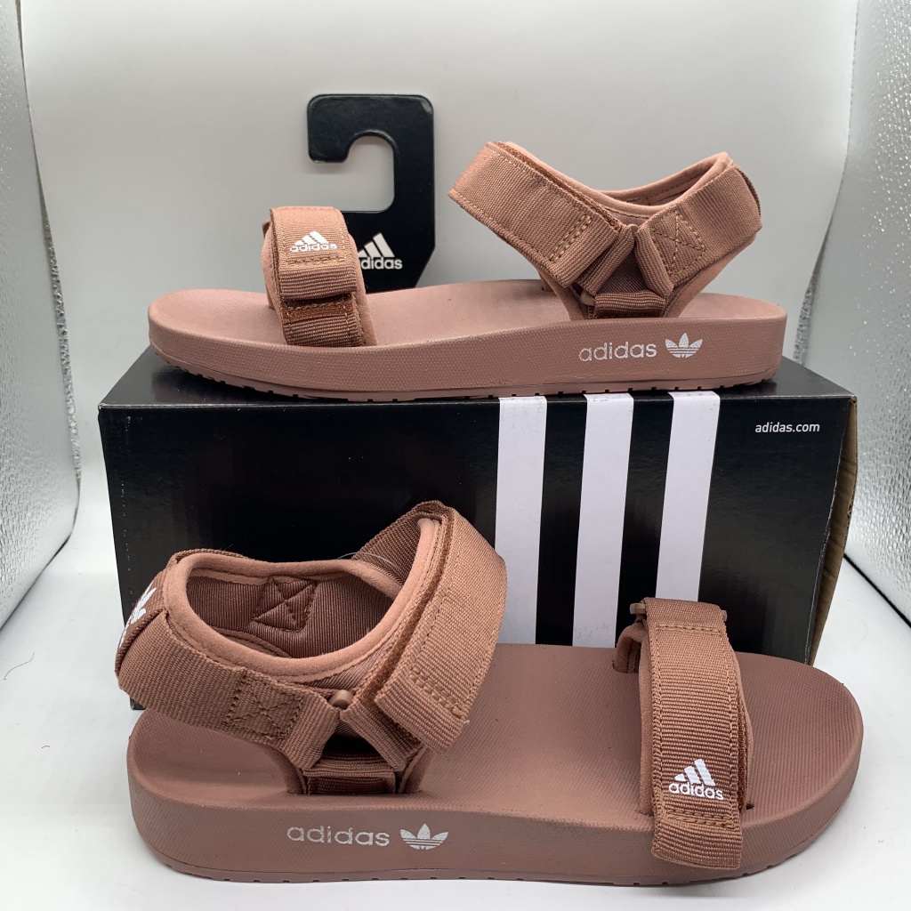 Adilette Sandal W Summer Lightweight Sandals. Solid Color Sole