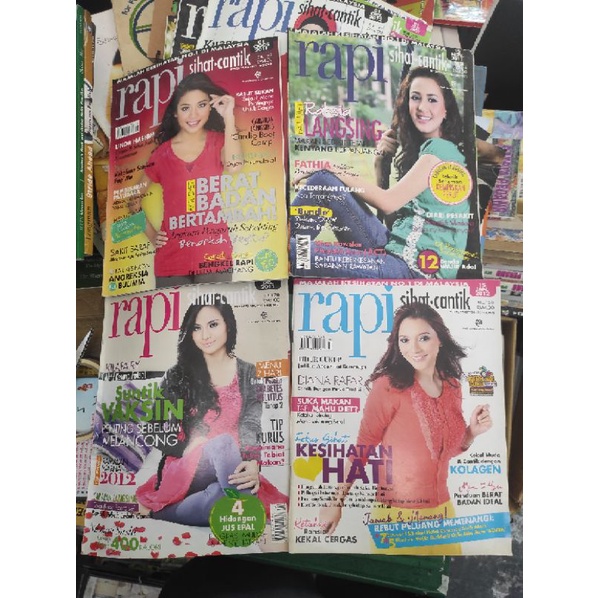 Majalah rapi. Kombo 15 naskah tidak semestinya Sama seperti gambar ...