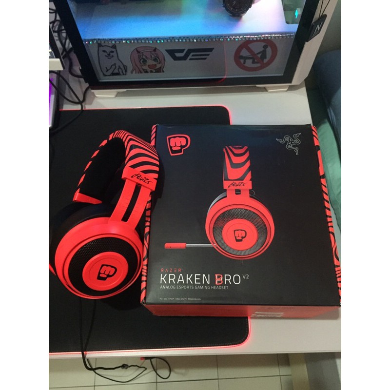 Razer kraken pro v2 pewdiepie bro edition hot sale