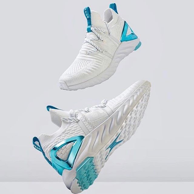 ORIGINAL PEAK TAI-CHI 1.0 PLUS RUNNING WHITE BLUE | Shopee  display picture 3
