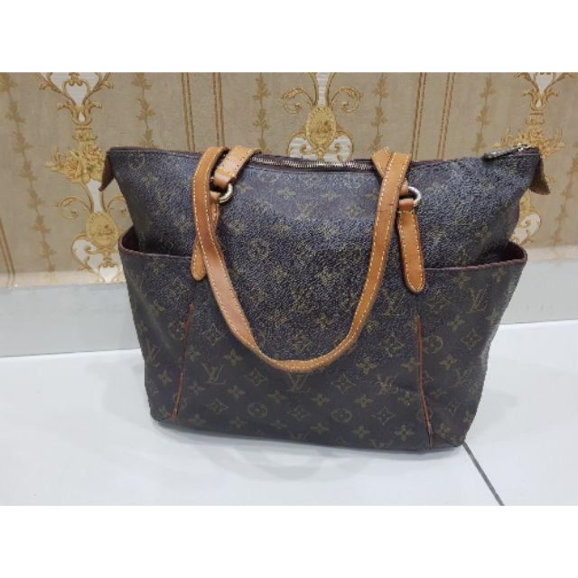 Harga best sale beg lv