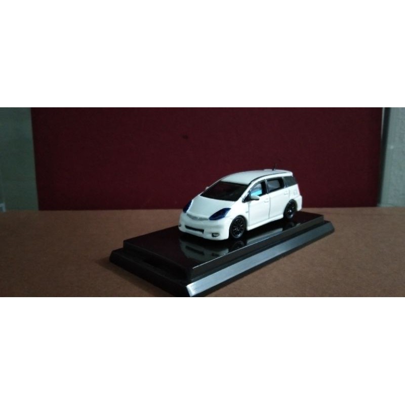 Tomica toyota best sale wish