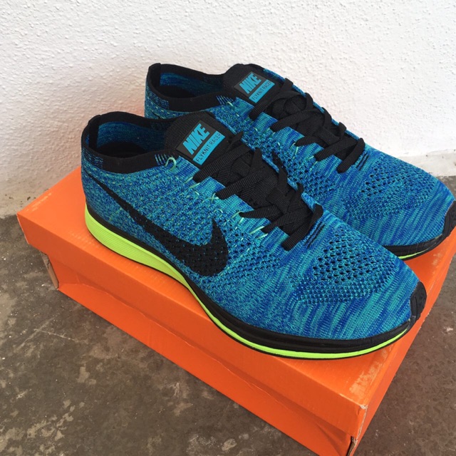 READY STOCK Nike Flyknit Racer Blue Green