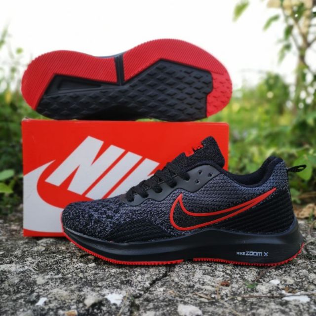 Nike zoom black red sale