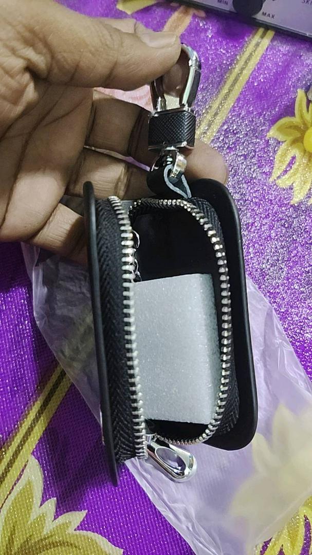 eShop24x7 Mercedes Benz Leather Car Remote Case Zipper Holder Pouch  Keychain Key Chain Price in India - Buy eShop24x7 Mercedes Benz Leather Car  Remote Case Zipper Holder Pouch Keychain Key Chain online