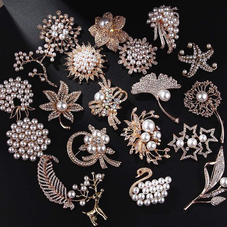 Diamond and Cute Artificial Pearl Flower Pins for Clothes Decoration ...